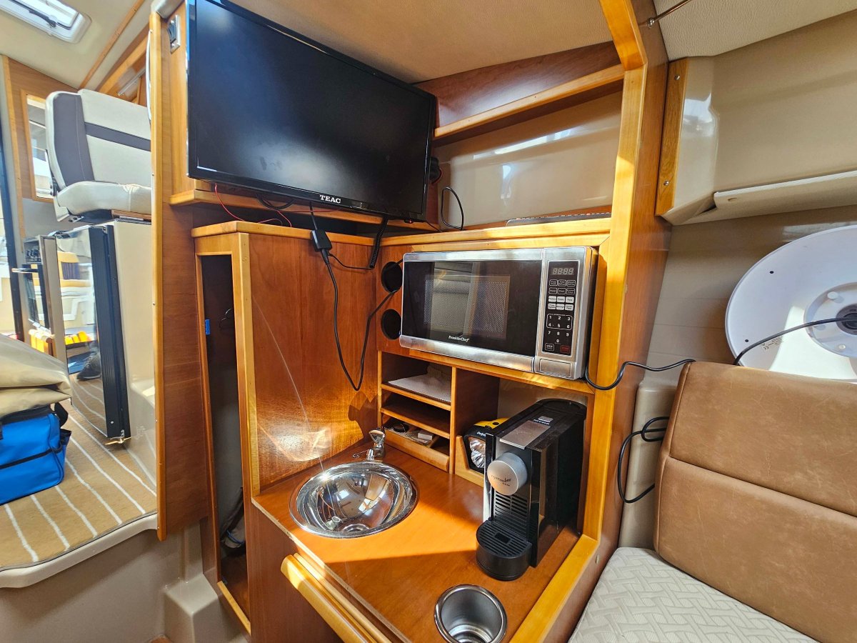Cutwater 28 Sedan Cruiser – *** PRICED TO SELL ***
