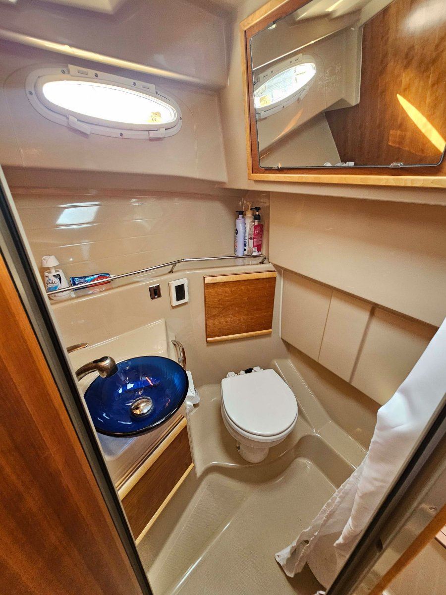 Cutwater 28 Sedan Cruiser – *** PRICED TO SELL ***