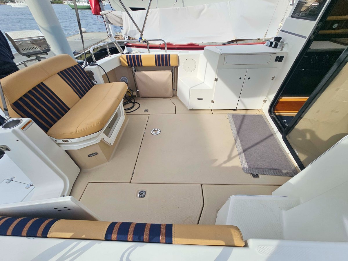 Cutwater 28 Sedan Cruiser – *** PRICED TO SELL ***