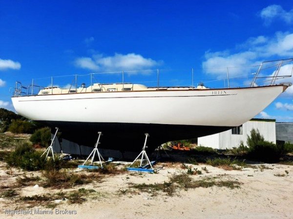 Roberts Mauritius 43 Fibreglass Cutter Ketch