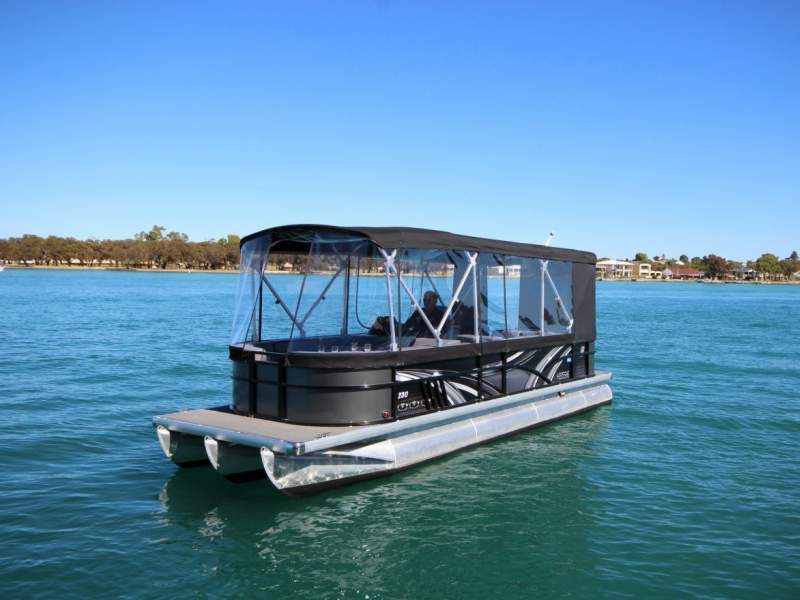 Latitude 32 Pontoons