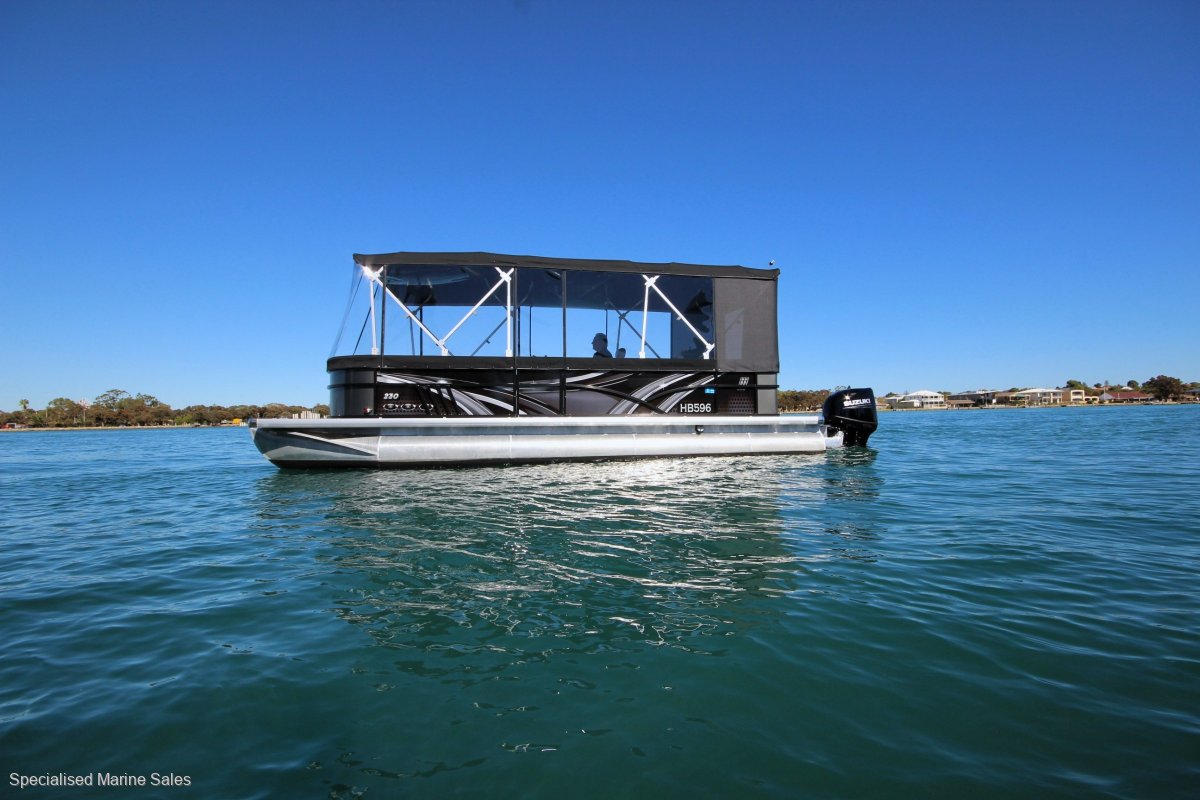 Latitude 32 Pontoons 23DX ** THE BEST FUN ON WATER *** $59,990 ***