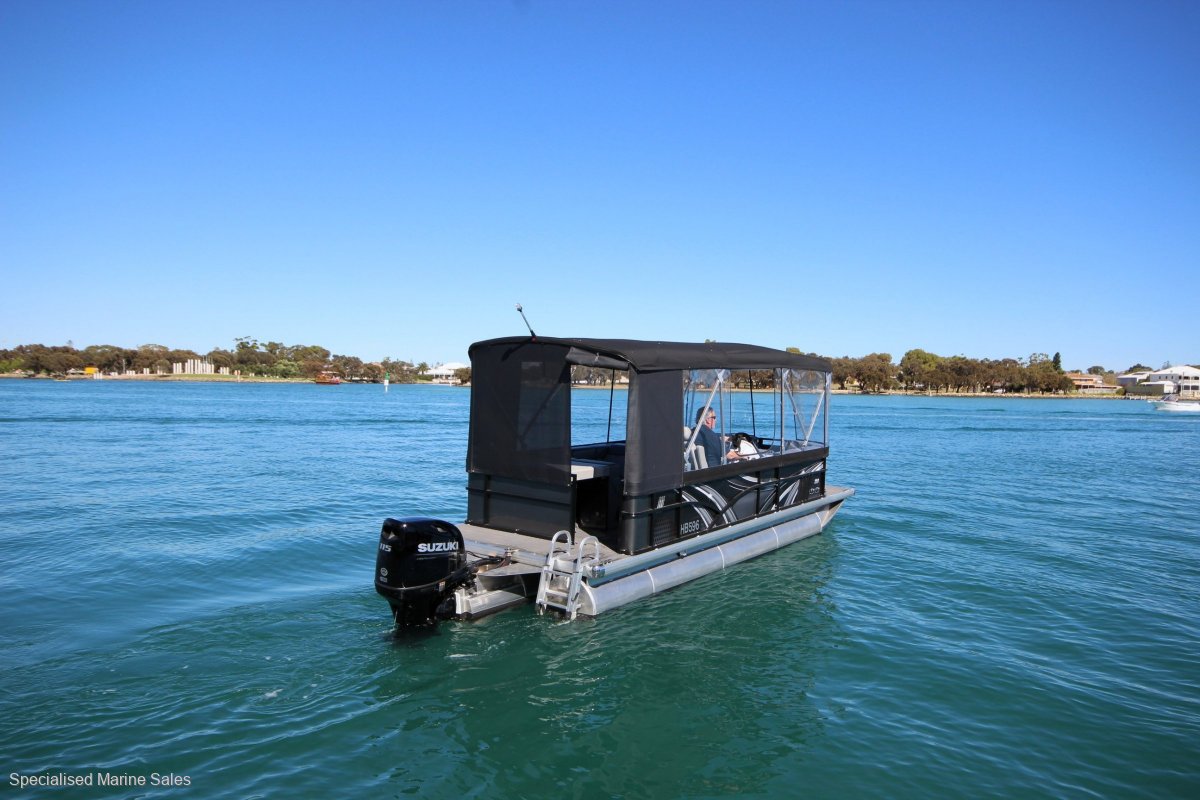 Latitude 32 Pontoons 23DX ** THE BEST FUN ON WATER *** $59,990 ***
