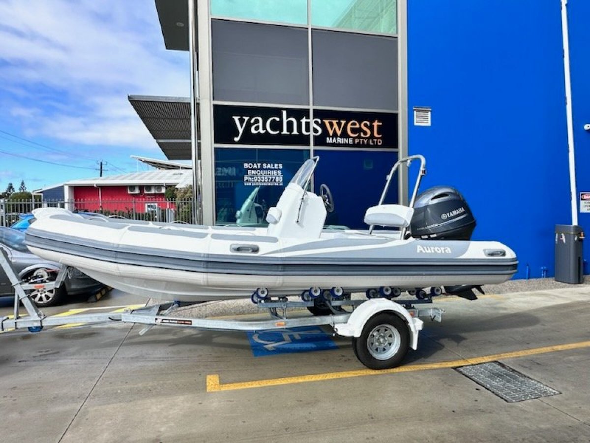 Adventure Inflatables Aurora V550 CENTRE CONSOLE - CURRENTLY IN STOCK !!