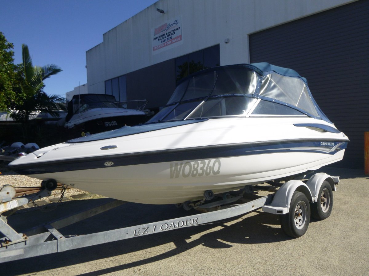 Crownline 19 SS Bow Rider