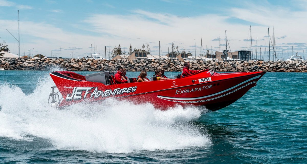 Kwikkraft 7.49m Jet Boat
