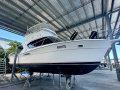 Riviera 3350 Flybridge