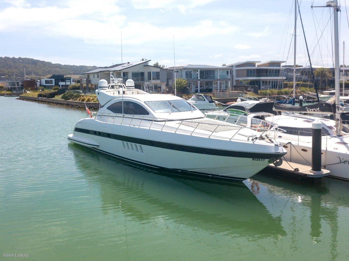 Mangusta 72