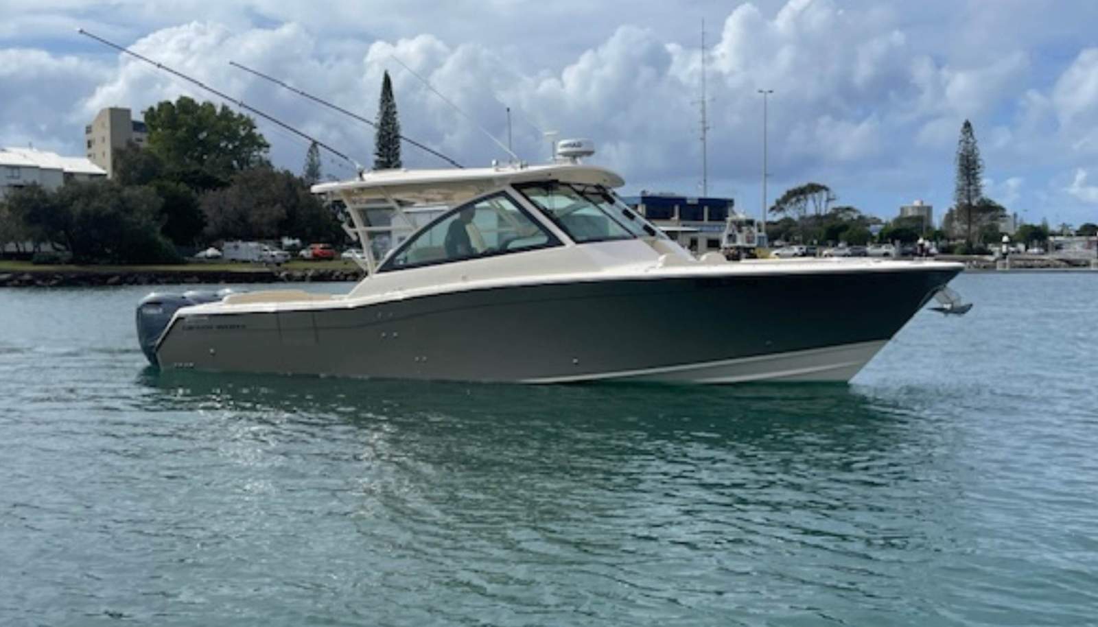 Grady-White Freedom 375
