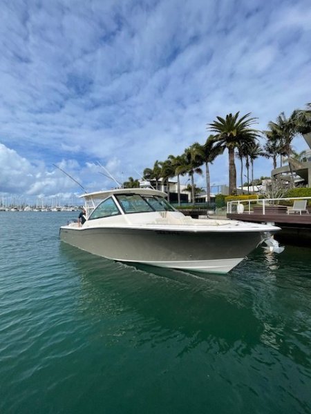 Grady-White Freedom 375