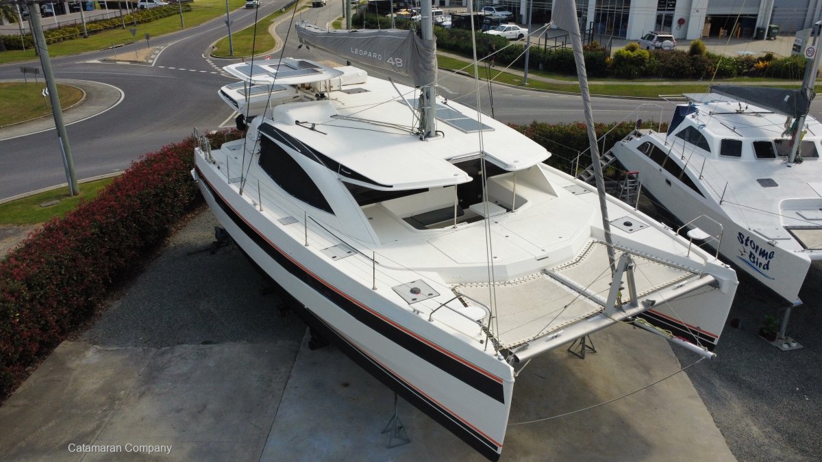 Leopard Catamarans 48 Owner's Version in Survey