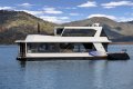 Nomad Houseboat Holiday Home on Lake Eildon:Nomad on Lake Eildon