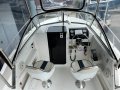 Whittley 2100 Walkaround - 150 HP 4 stroke showing 360 hours