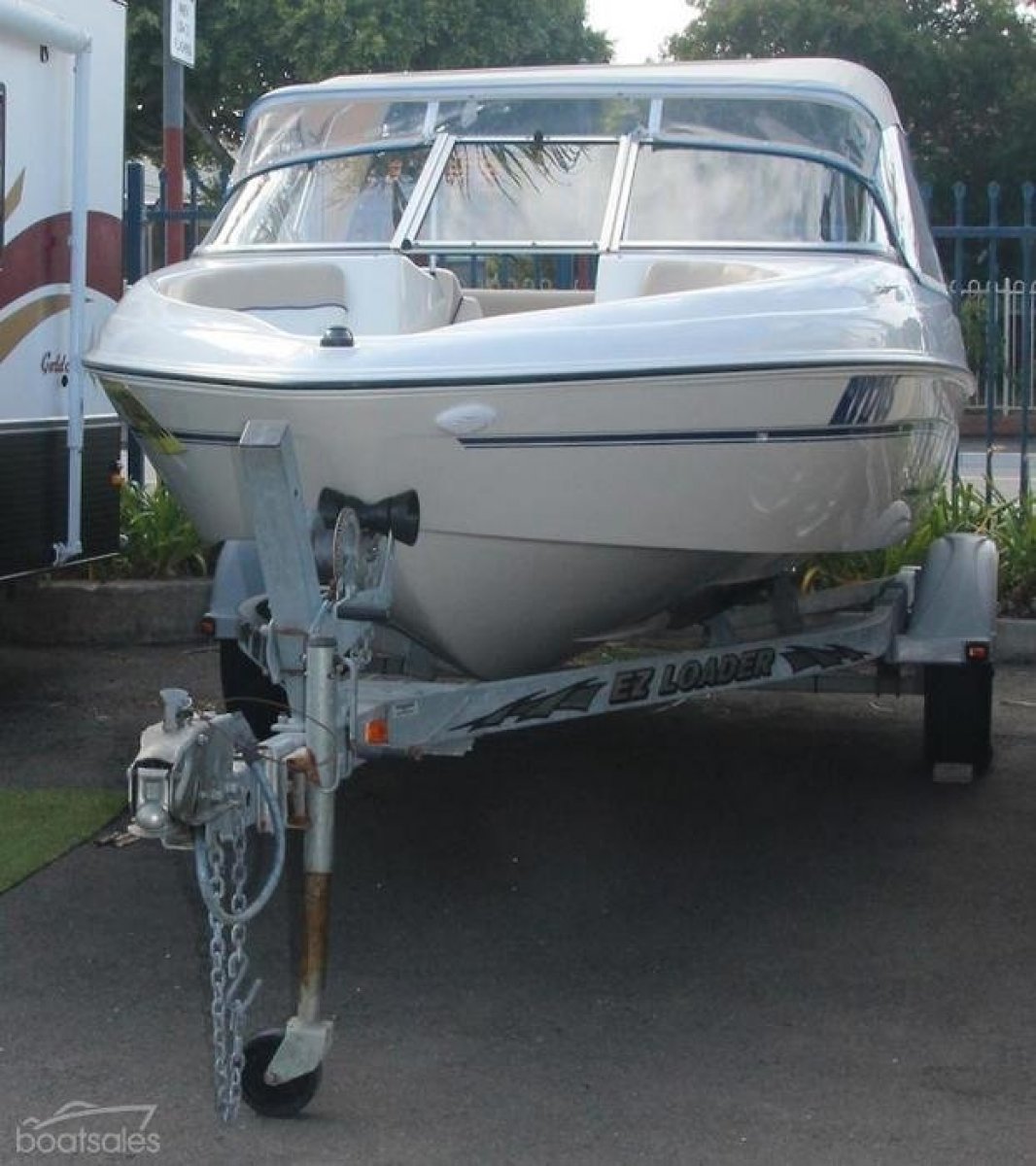 Glastron MX 175 BOW RIDER