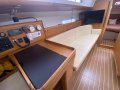 Jeanneau 42DS Deck Saloon