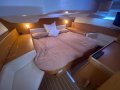 Jeanneau 42DS Deck Saloon