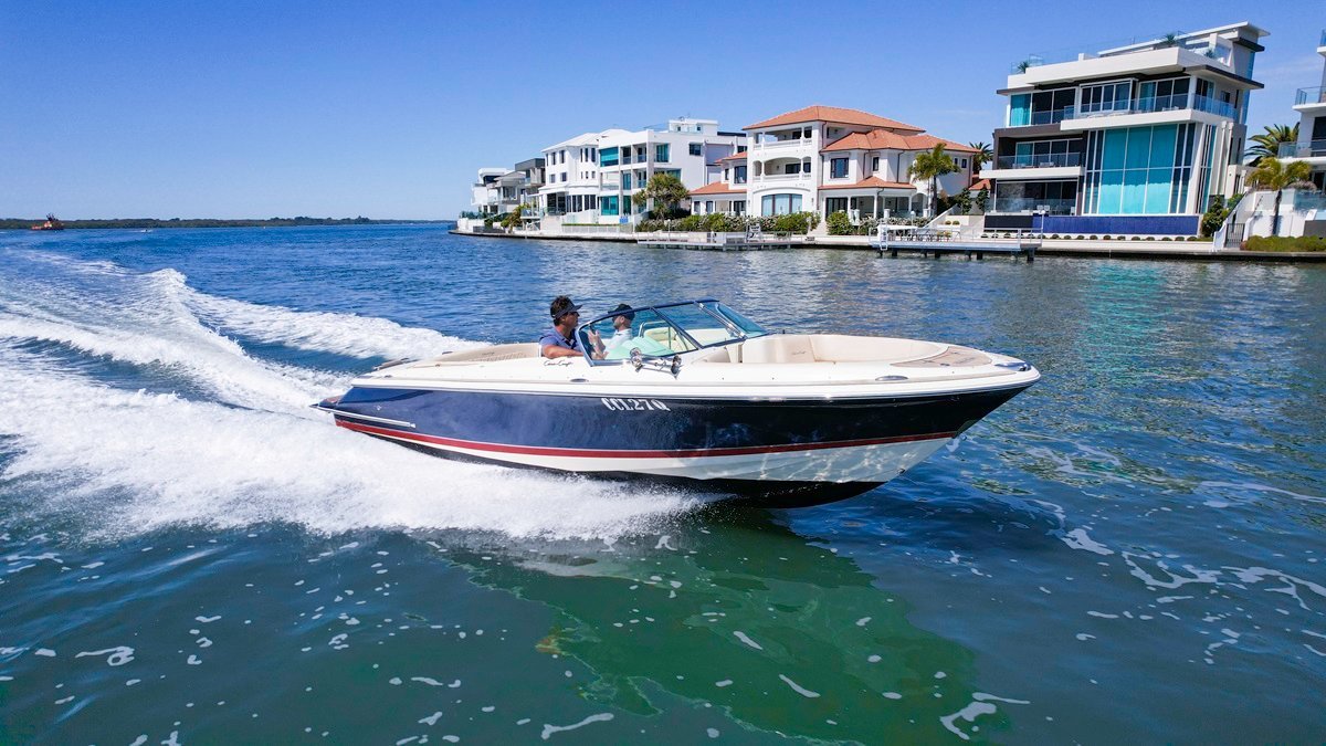 Chris Craft Launch 27