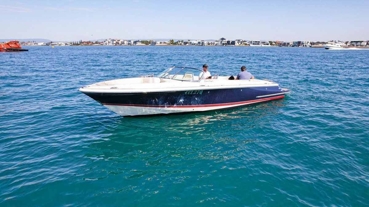 Chris Craft Launch 27