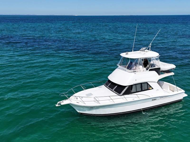 Riviera 36 Platinum Flybridge Make an offer