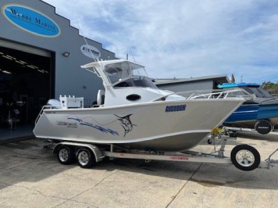 Formosa Tomahawk Offshore 620 Centre Cabin WITH HONDA 175HP V6 WITH ONLY 130 HOURS !!