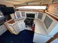 Sea Ray 340 Wide Body Express Crusier