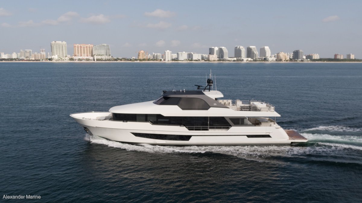 Ocean Alexander 32L