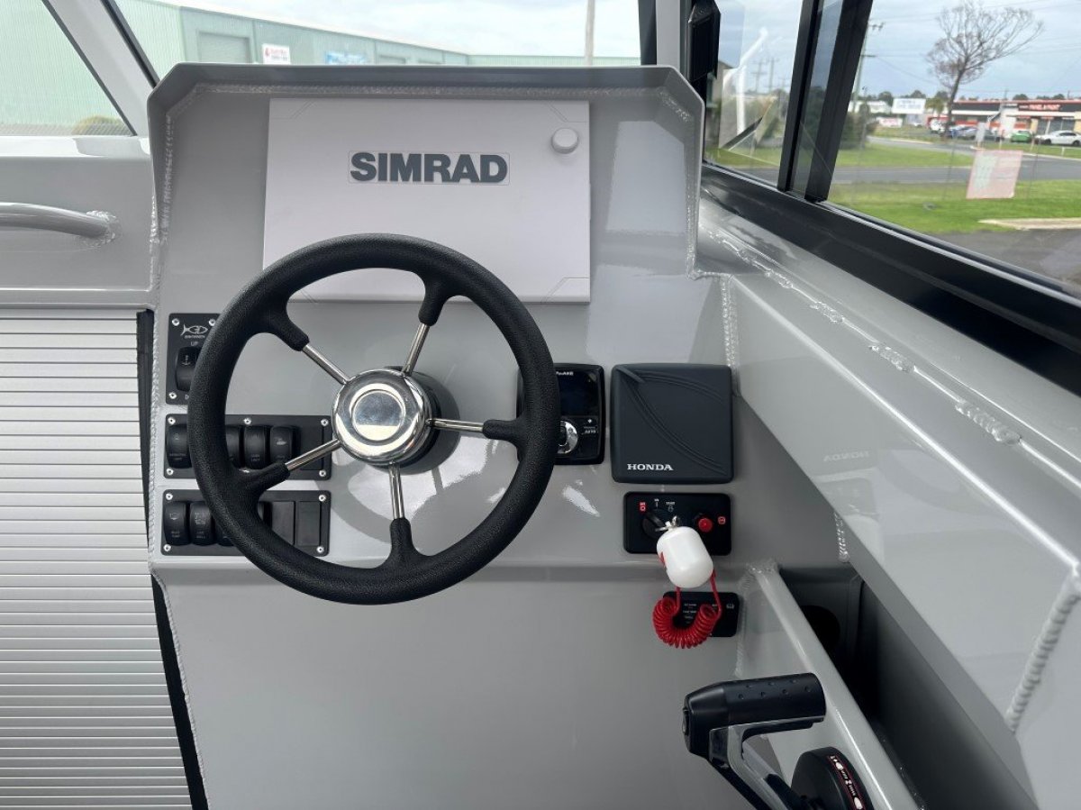 New Formosa 715 SRT Half Cabin Hard Top