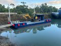 Landing barge