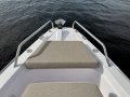 Axopar 37 Cross Cabin *60 hours from new*
