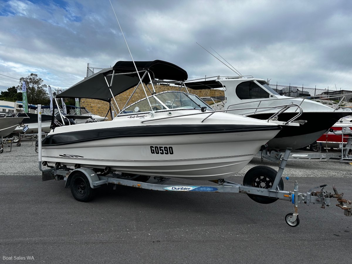 Coxcraft Reefrunner 5.4 NEAT AND VERY CLEAN 2005 MODEL