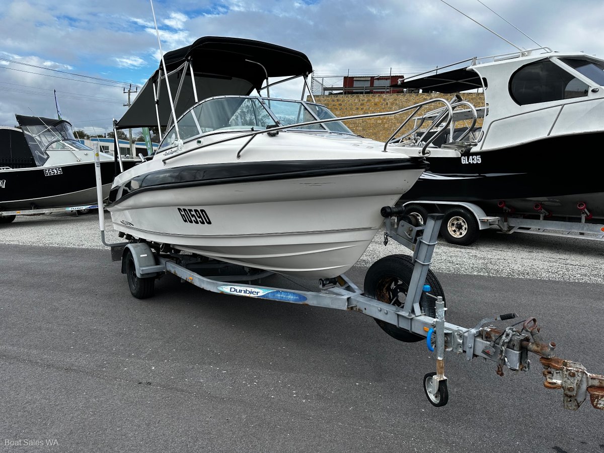 Coxcraft Reefrunner 5.4 NEAT AND VERY CLEAN 2005 MODEL