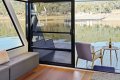 Top Gun Houseboat Holiday Home on Lake Eildon:Top Gun on Lake Eildon