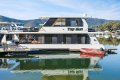 Top Gun Houseboat Holiday Home on Lake Eildon:Top Gun on Lake Eildon