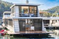 Top Gun Houseboat Holiday Home on Lake Eildon:Top Gun on Lake Eildon