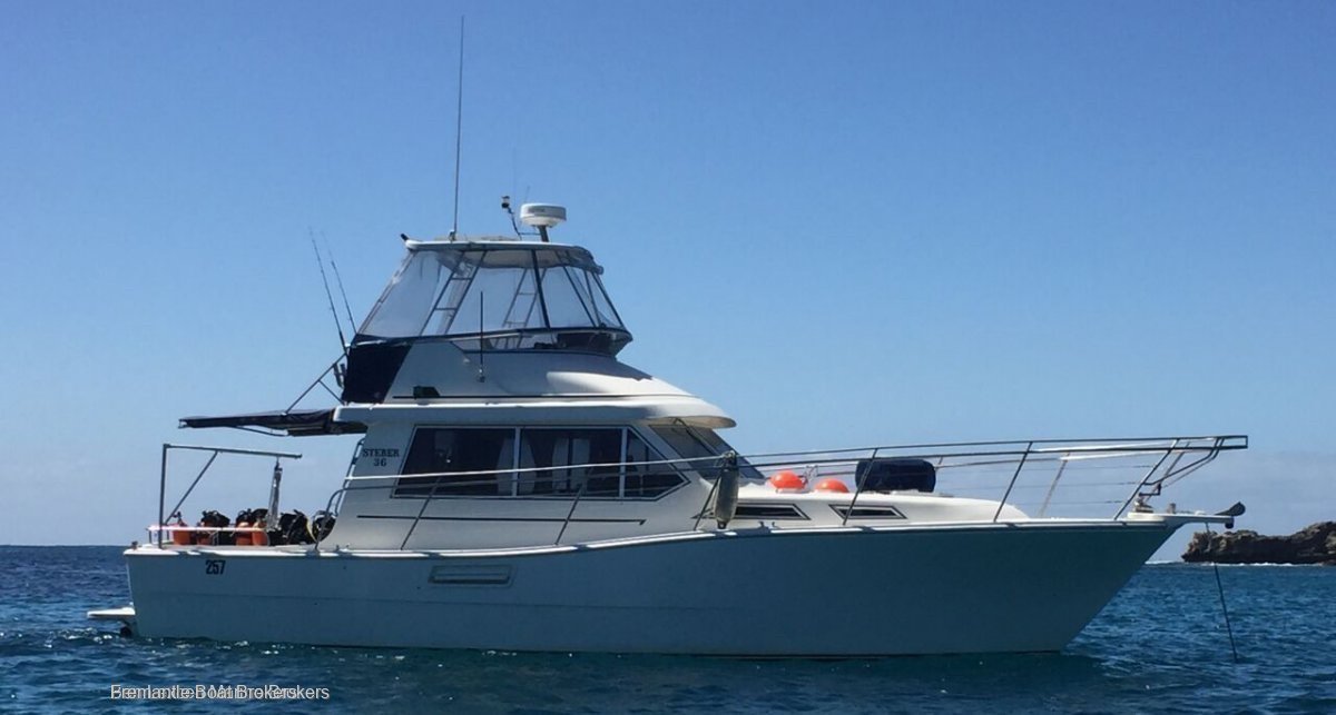 Steber 36 Flybridge DIVE CHARTER VESSEL