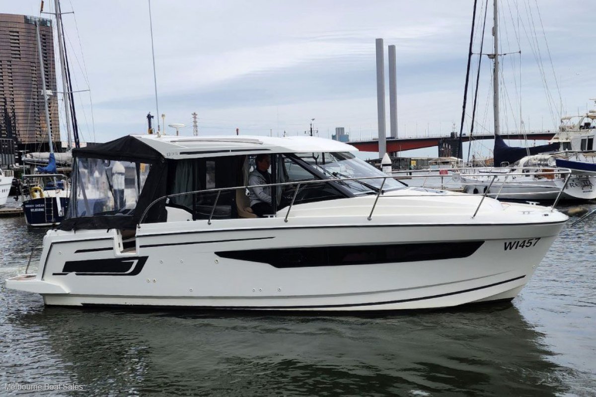 Jeanneau Merry Fisher 895 - PRICE REDUCED - 2 CABIN LAYOUT