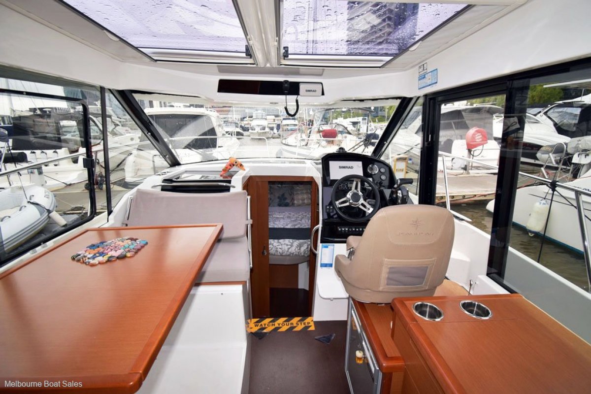 Jeanneau Merry Fisher 895 - PRICE REDUCED - 2 CABIN LAYOUT