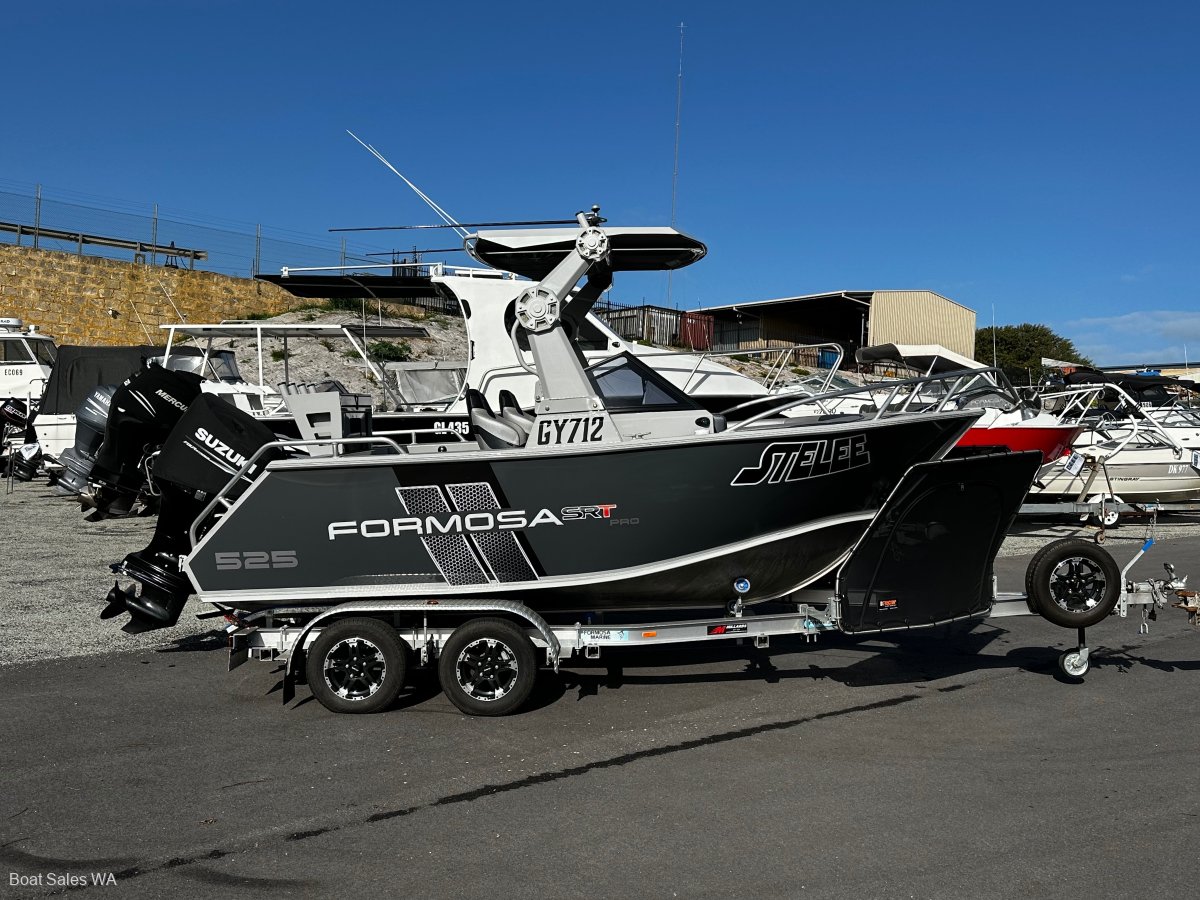 Formosa 525 SRT PRO Bowrider AS NEW 24HRS OLD 140HP 4STROKE SUZUKI OUTBOARD