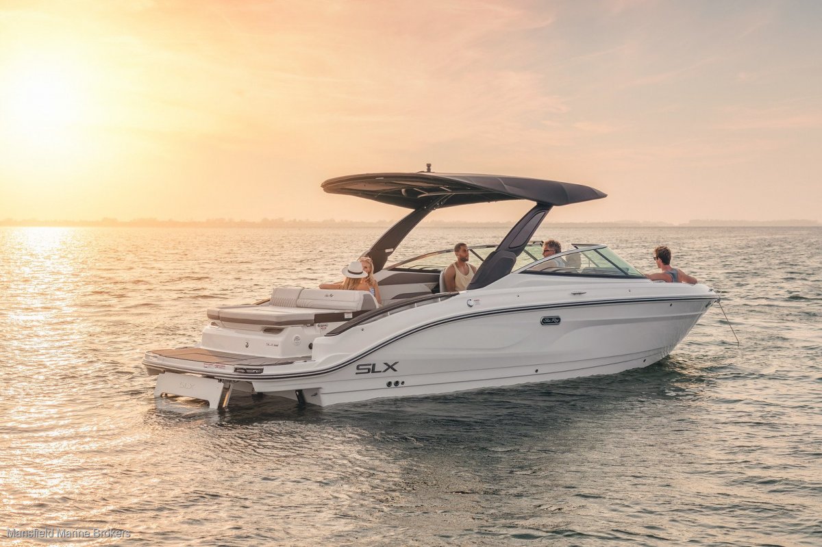 New Sea Ray 280 SLX Sterndrive