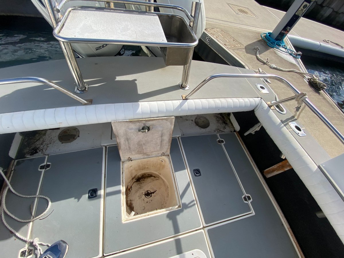 Black Watch 25 Centre Console
