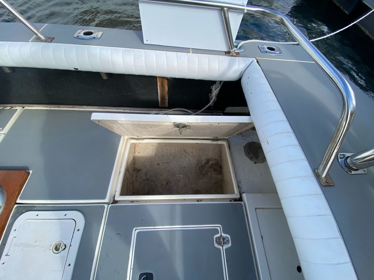 Black Watch 25 Centre Console
