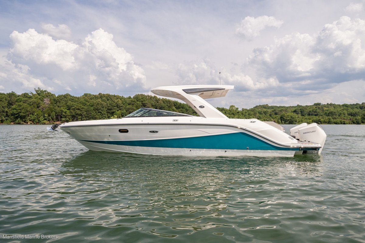 New Sea Ray 310 SLX OB
