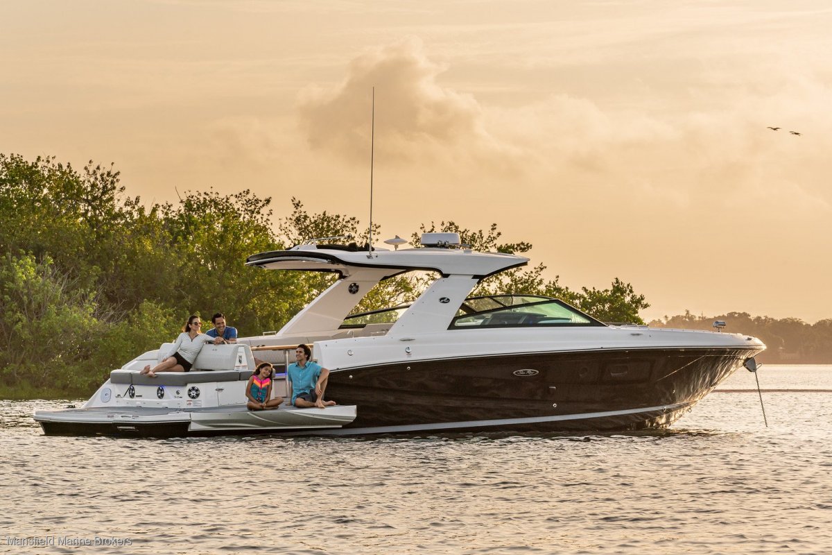 New Sea Ray 400 SLX