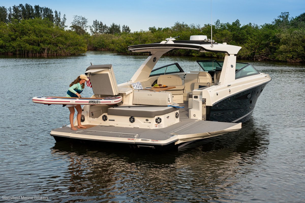 New Sea Ray 400 SLX