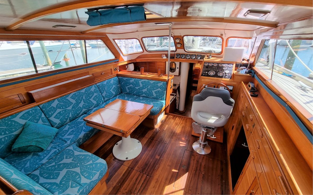 Moody 52 Carbineer:Equilibre - 1975 Moody 52 Carbineer