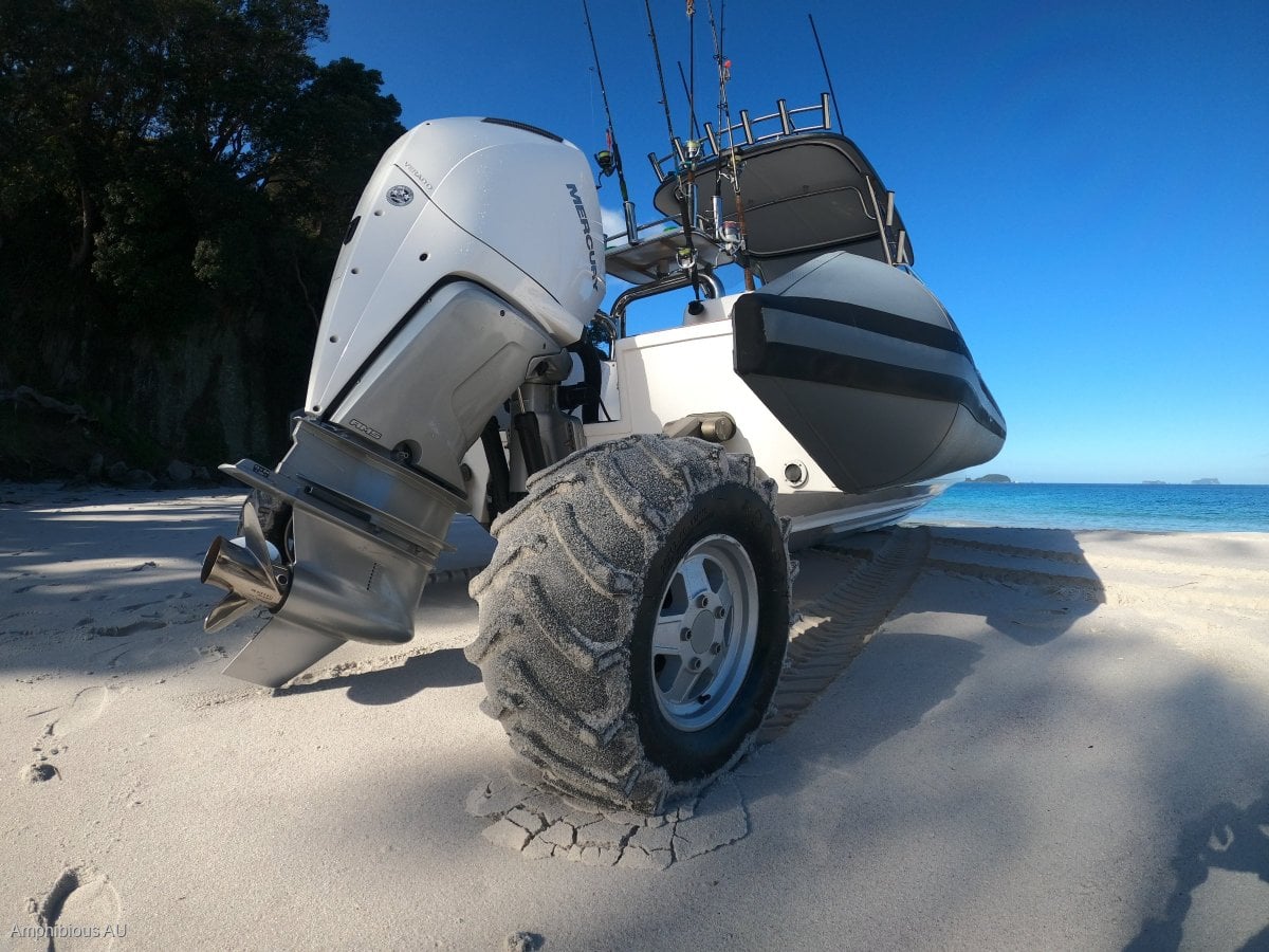 New Smuggler Strata 800 Mid Cabin Amphibious All Wheel Drive. RIB.