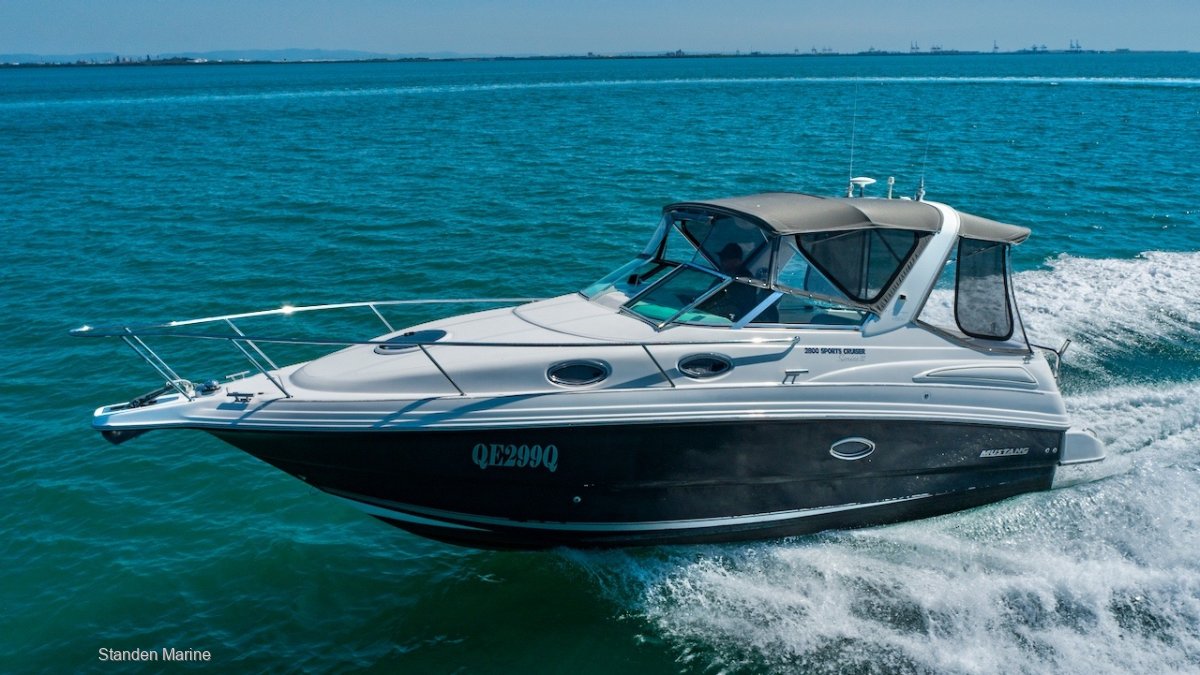 Mustang 2800 Series III Sports Cruiser