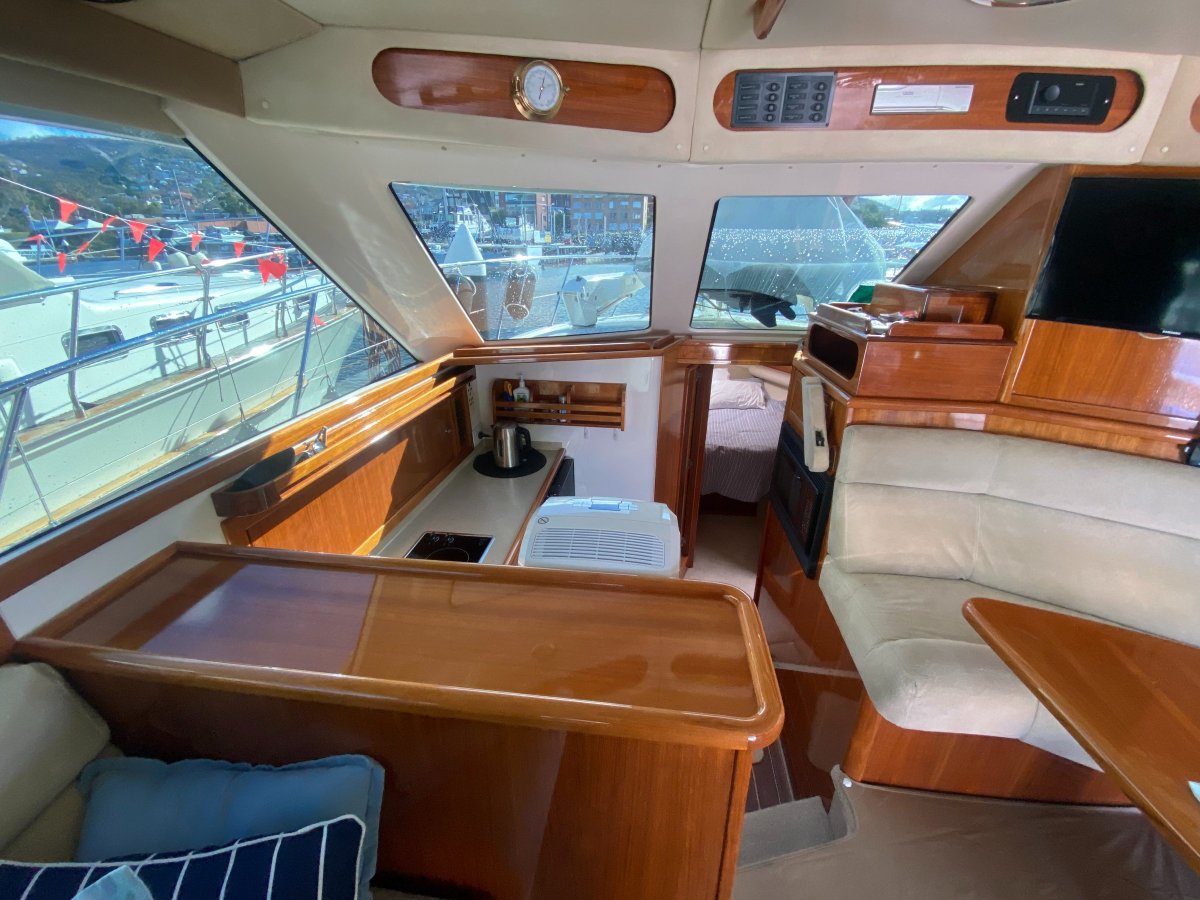 Riviera 40 Platinum *** OWNER SAYS SELL ***