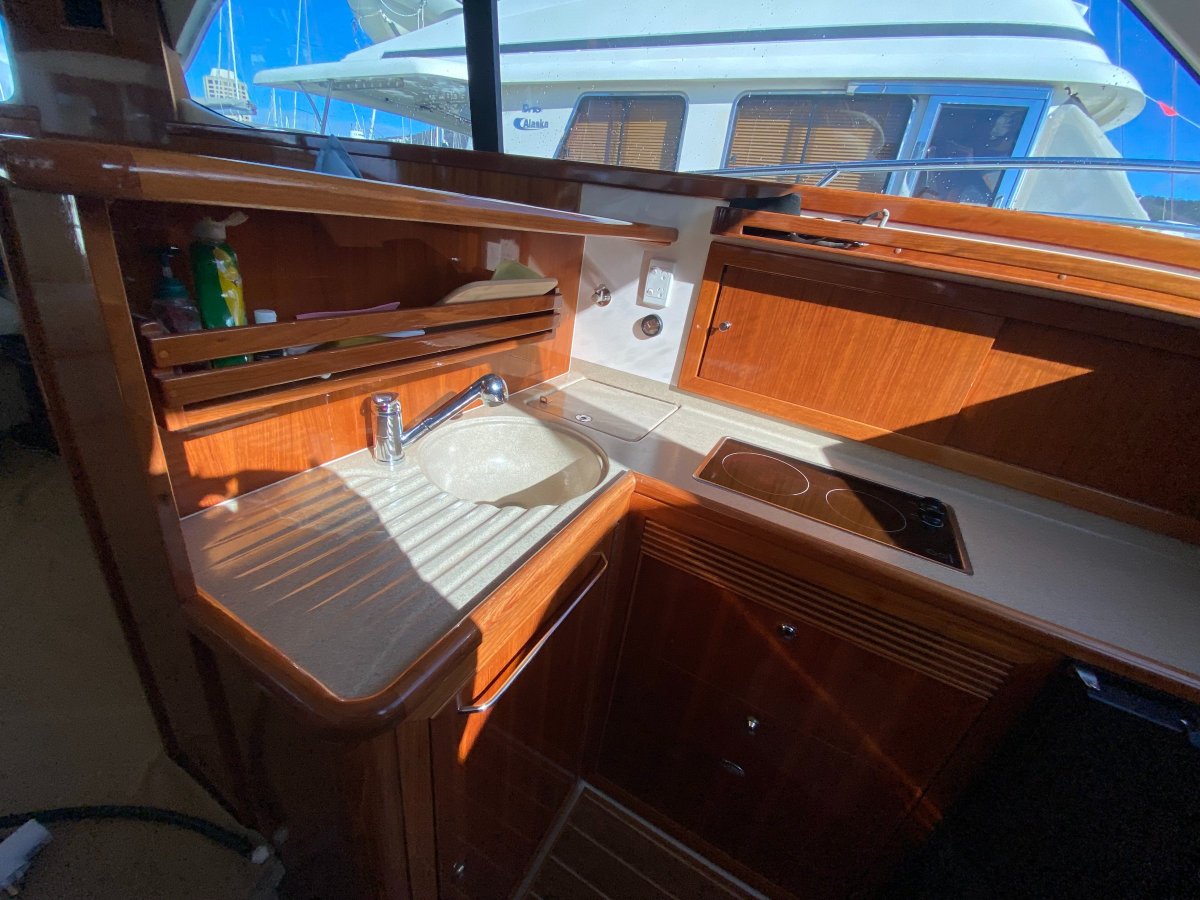 Riviera 40 Platinum *** OWNER SAYS SELL ***