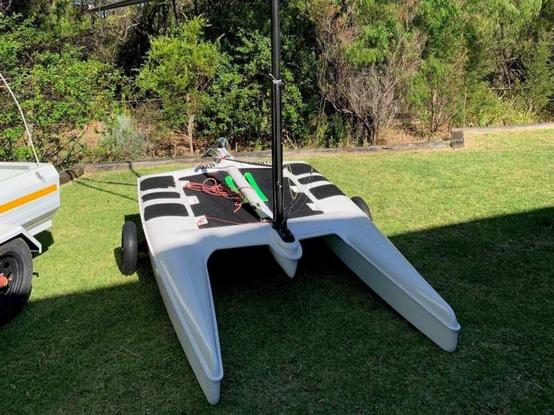Ufo Foiling Catamaran